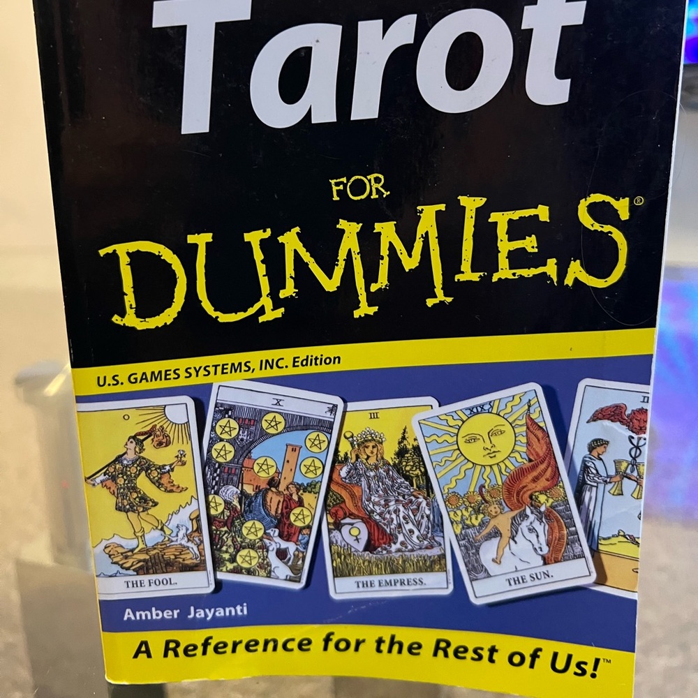 Book Tarot  Really good book